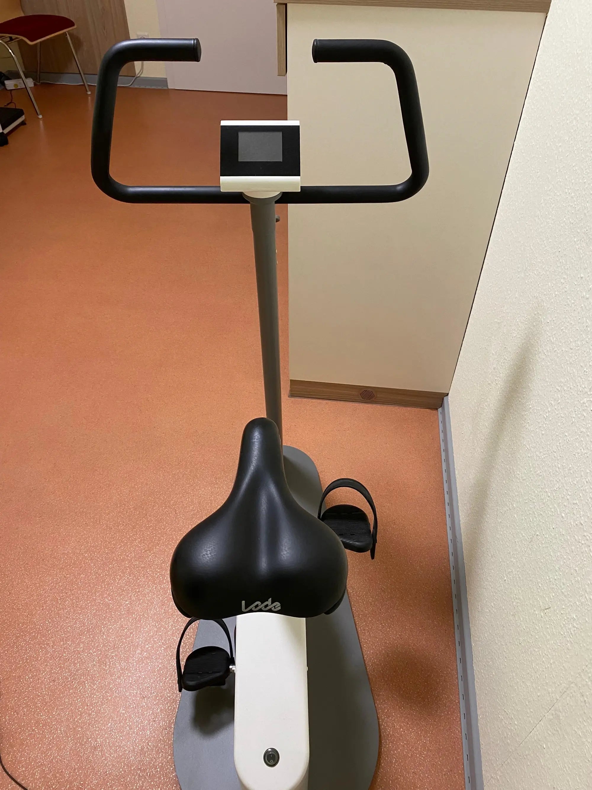 Gebrauchtes Ergometer Lode Corival cpet in Rückansicht