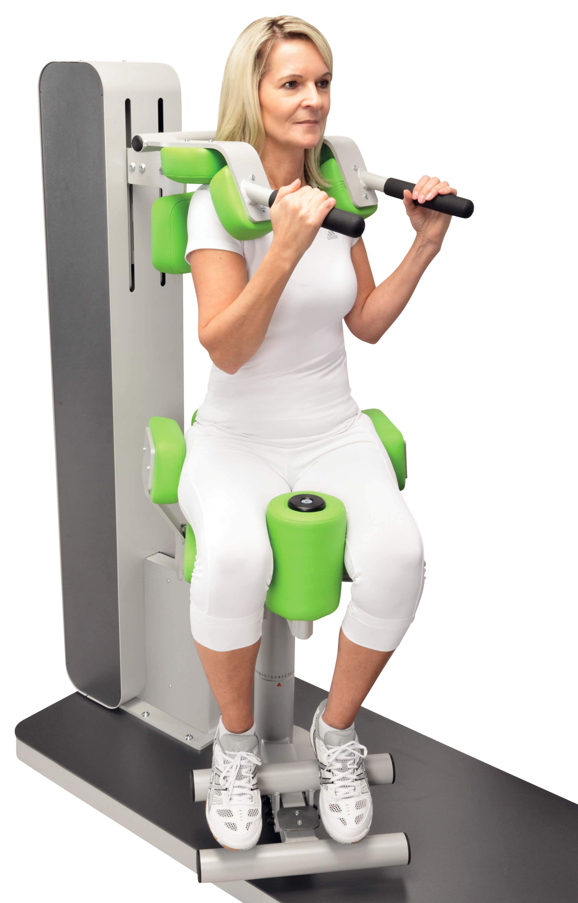 Frau trainiert seitliche Bauchmuskulatur mit dem Rotationstrainer Reha-Line 2.0