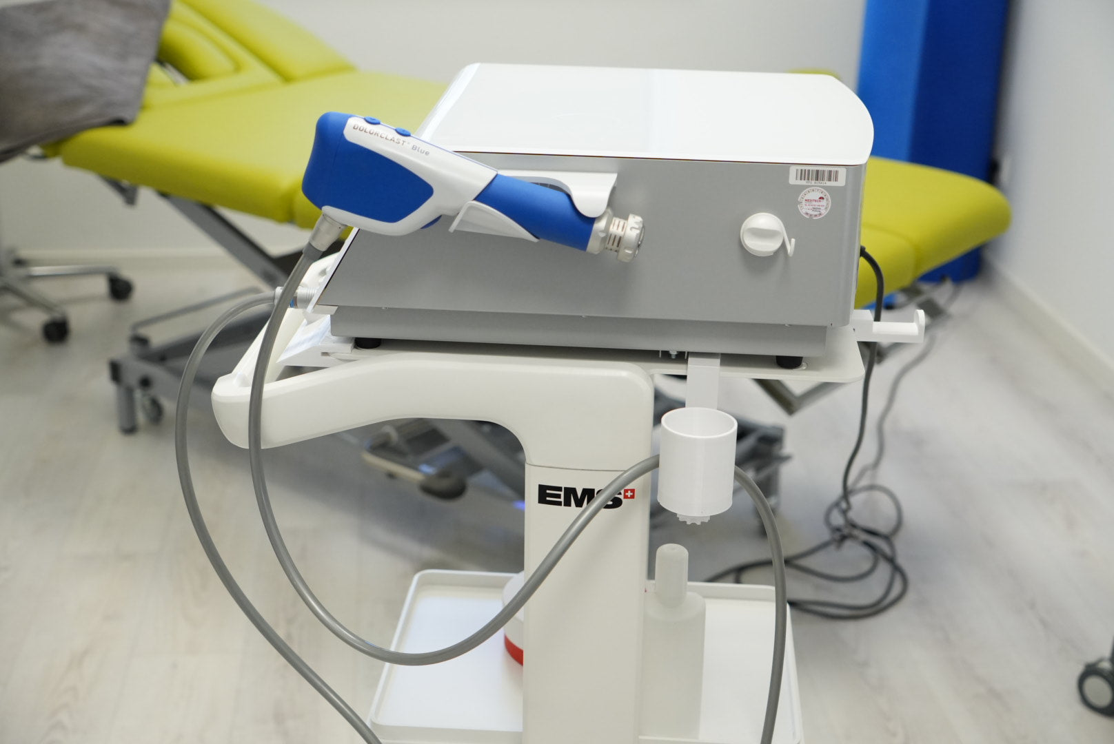 Gebrauchtgerät- Stoßwellengerät SWISS DOLORCLAST® Radial Shock Waves für Therapie