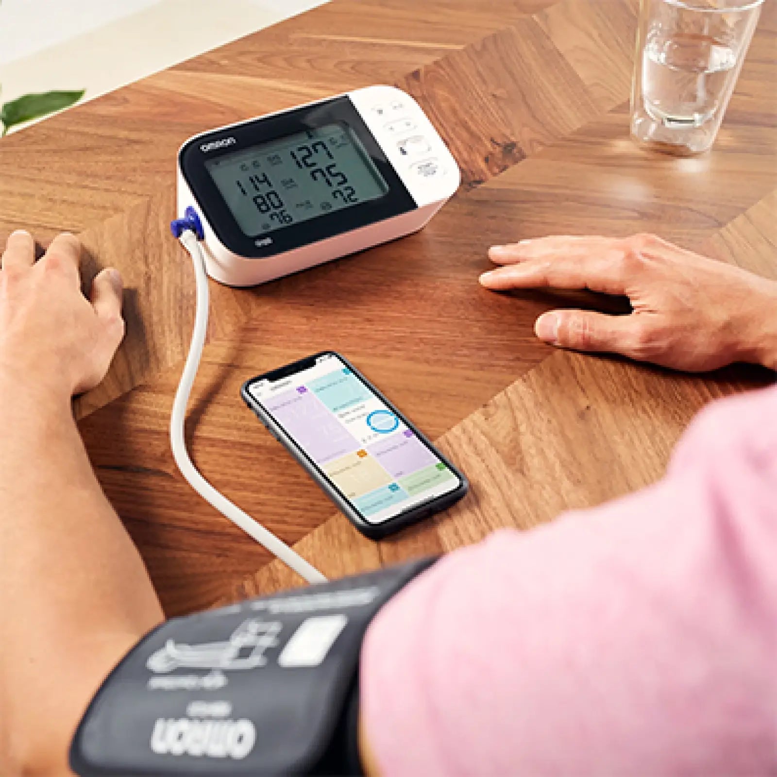 Blutdruckmessgerät Omron M500 Intelli IT mit Smartphone-Konnektivität
