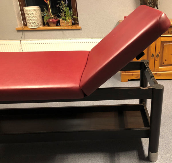 Therapieliege feststehend aus Holz, Therapieliege - jetzt bestellen im MEDITECH24 Online Shop
