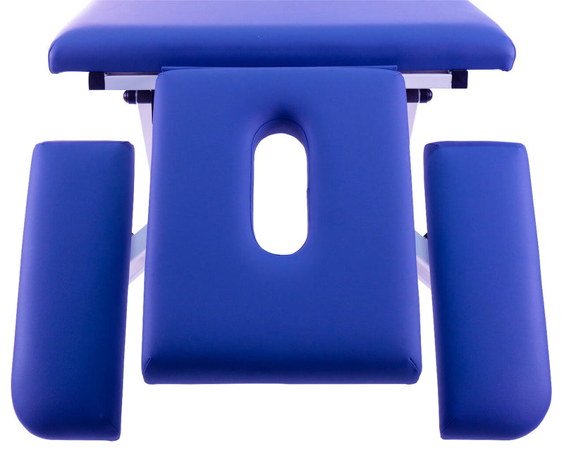 Detailansicht eines 3-teiligen Kopfteils von Oben an der Front einer elektrischen Therapieliege v.ACTIVE-PRO-EL in Blau