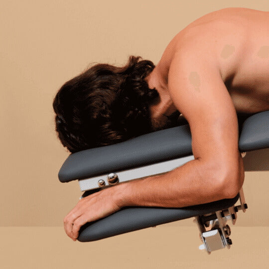 Therapeutenliege Naggura N’GO5 mit 3-teiligem Kopfteil